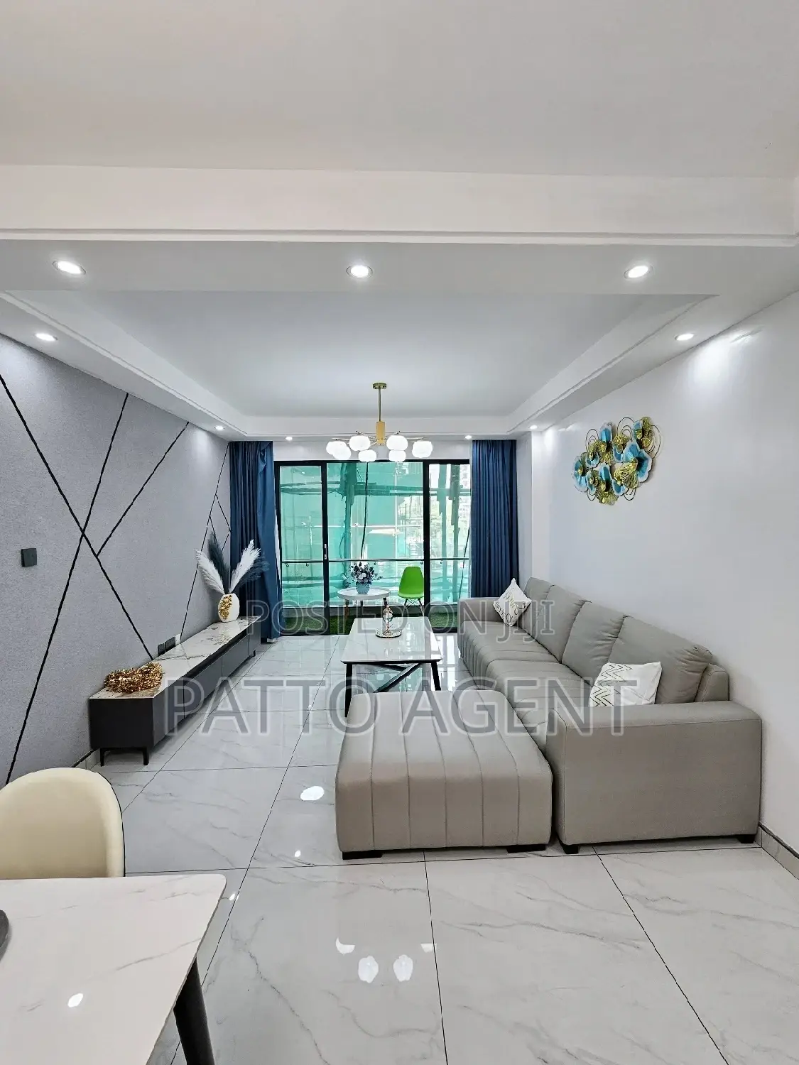 Yaya Centre, Kilimani: 2-Bedroom Apartment Up for Grabs - For Sale in Kilimani