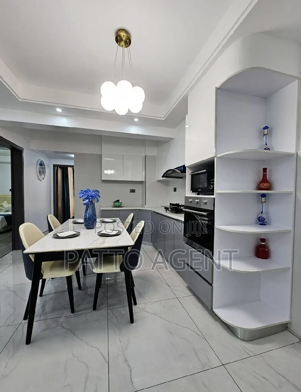 Yaya Centre, Kilimani: 2-Bedroom Apartment Up for Grabs - For Sale in Kilimani