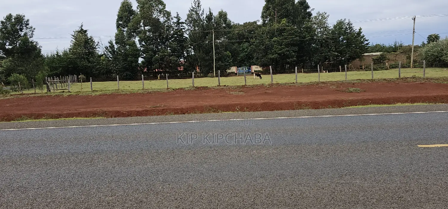 Quarter Plot Along Highway Kapseret-Lemok, Eldoret - Commracial in Elgon View