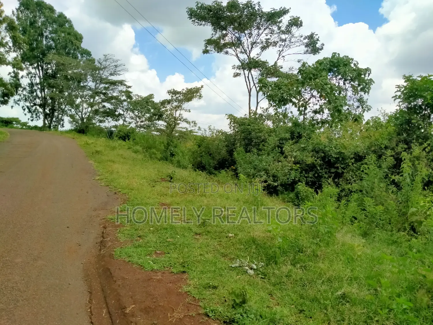 Scenic 8-Acre Land in Kiserian with Tarmac Access: Perfect for Development in Kiserian