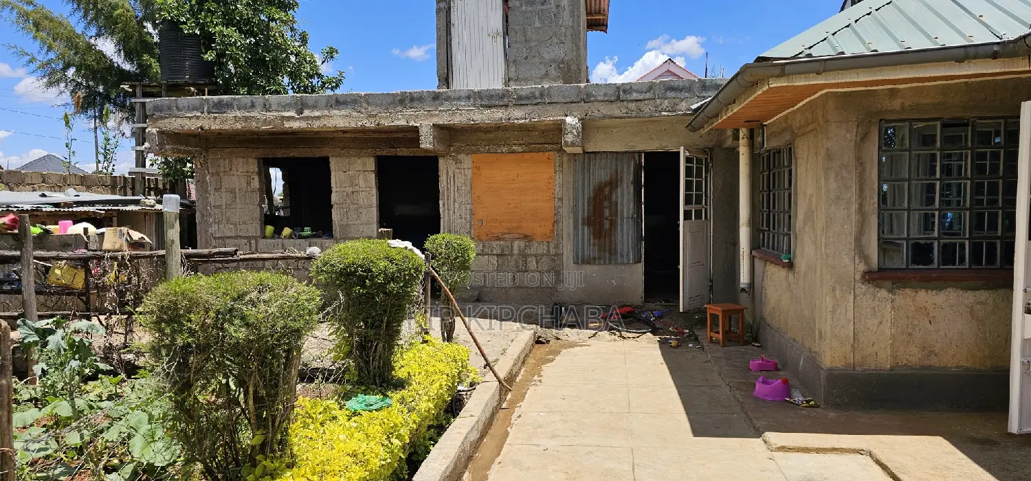 Bungalow with 5 Bedrooms in Elgonview - For Sale in Elgon View