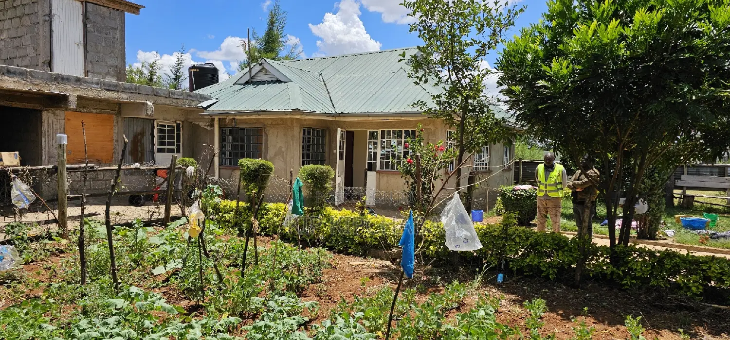 Bungalow with 5 Bedrooms in Elgonview - For Sale in Elgon View