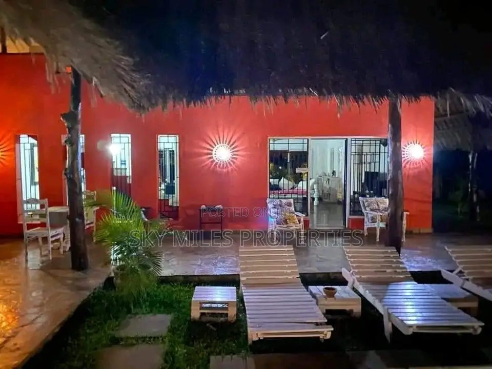 Elegant 9-bedroom villa in Malindi's Kibokoni Residence for sale in Malindi