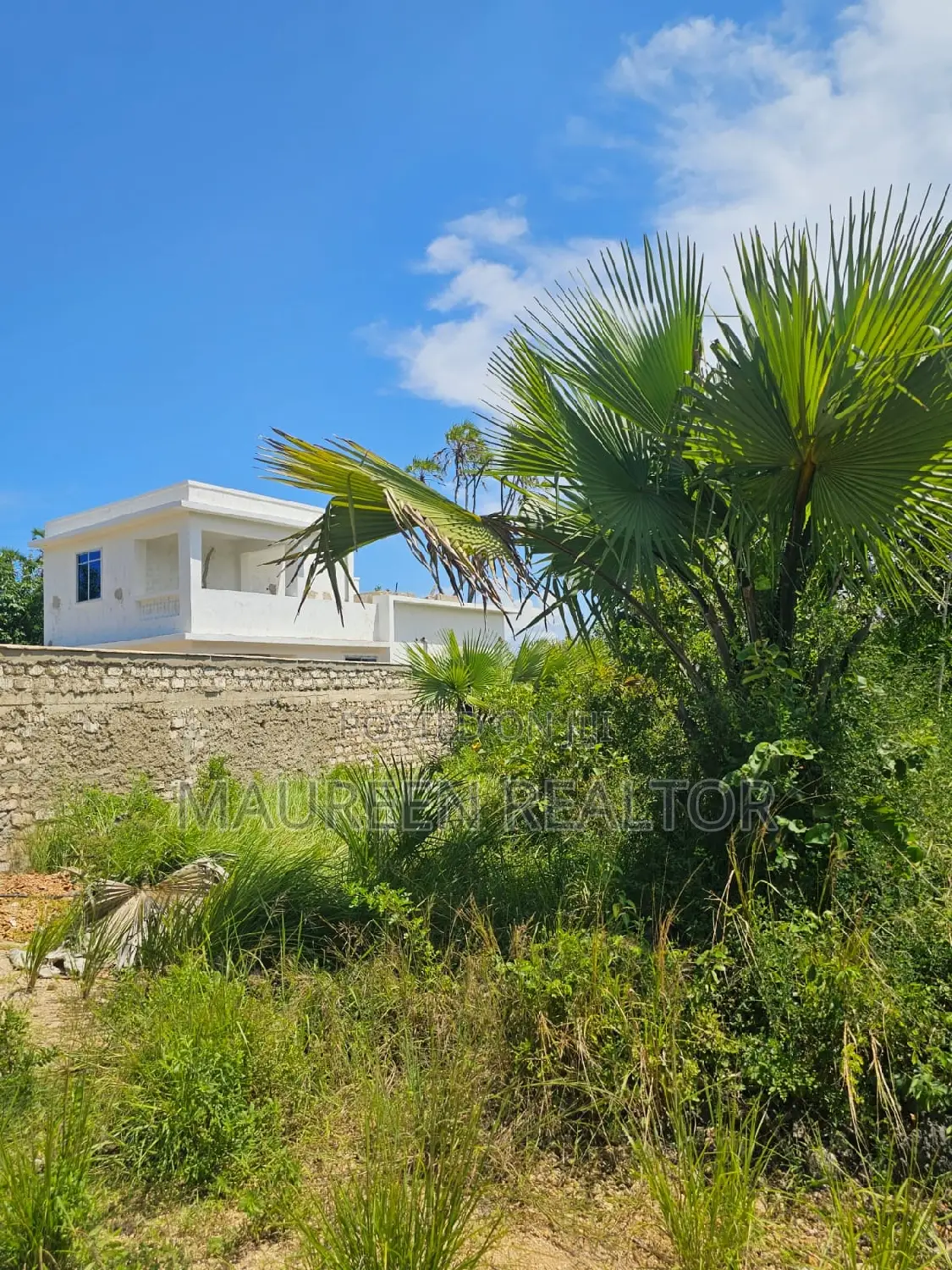 Luxury Holiday Homes in DIANI - Prime Plots Available in Kinondo