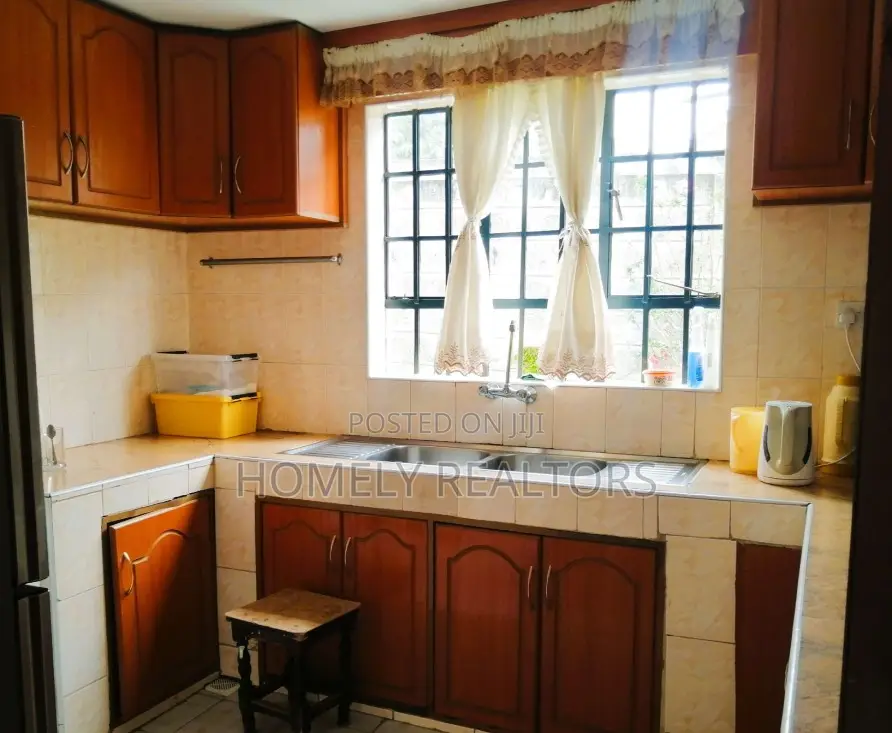 Maisonette for Sale: 4-Bedroom Home in Ngong Seketo, Oluulua in Oluulua