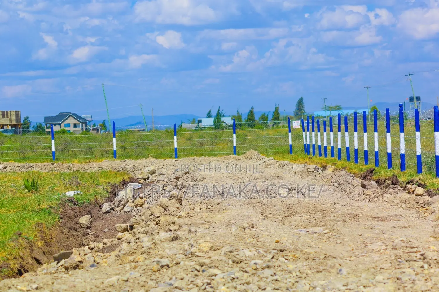 Plots for Sale in Katani Ww^ in Katani