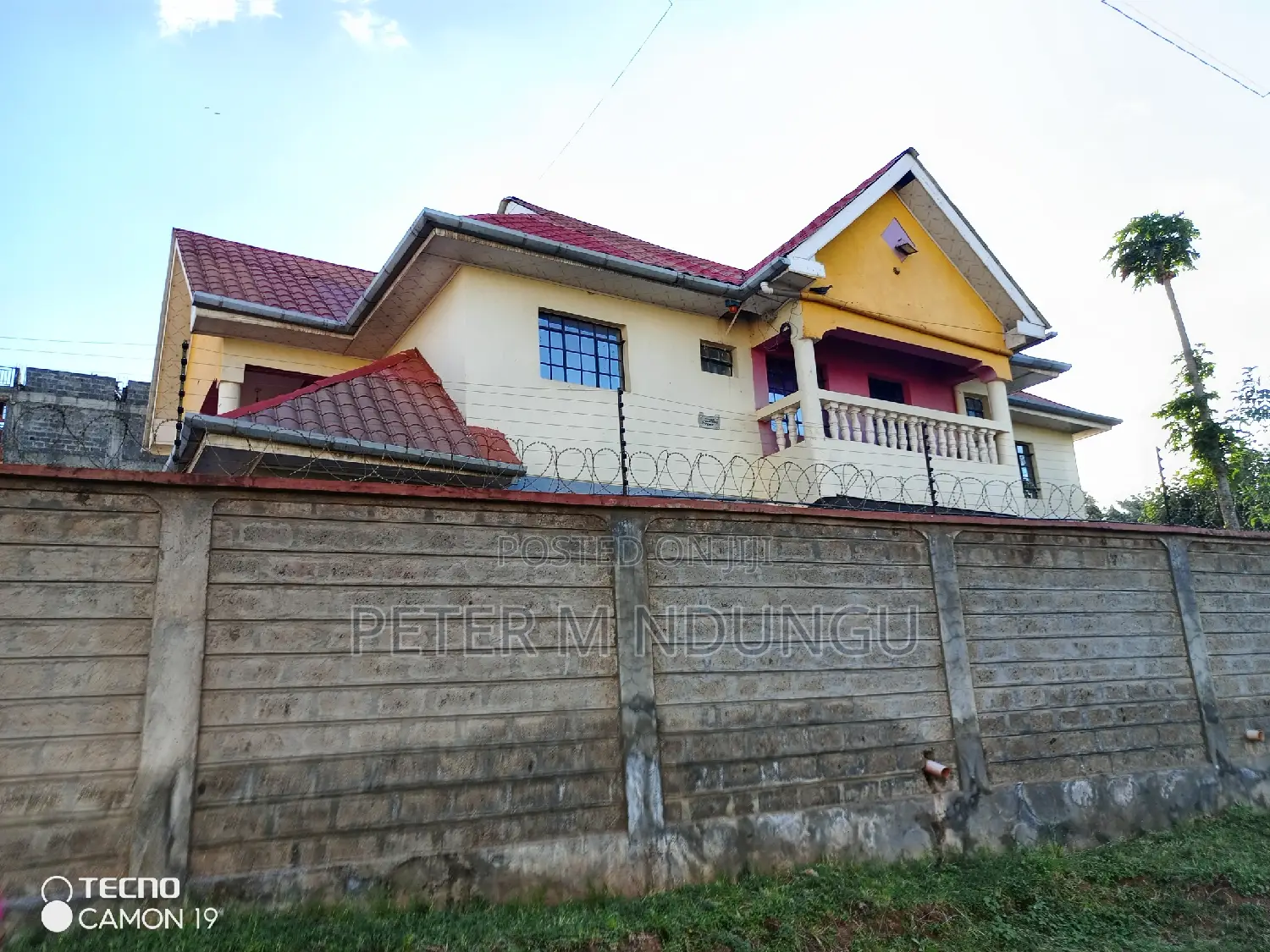 Furnished 5-Bedroom Maisonette in Sought-After Membley in Membley Estate