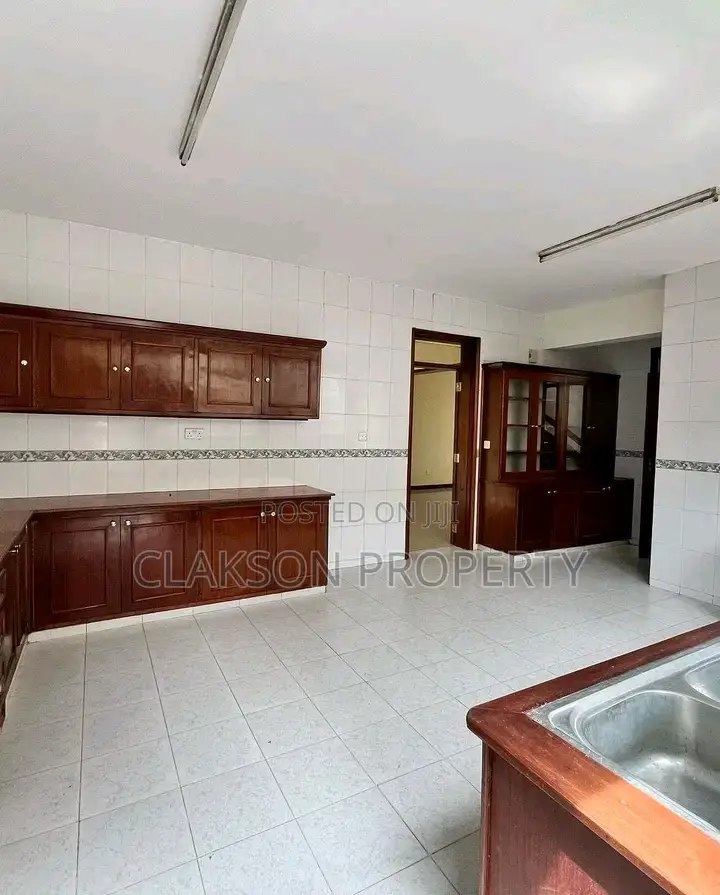 Lavington 4-Bedroom Townhouse with Terrace Available in Lavington