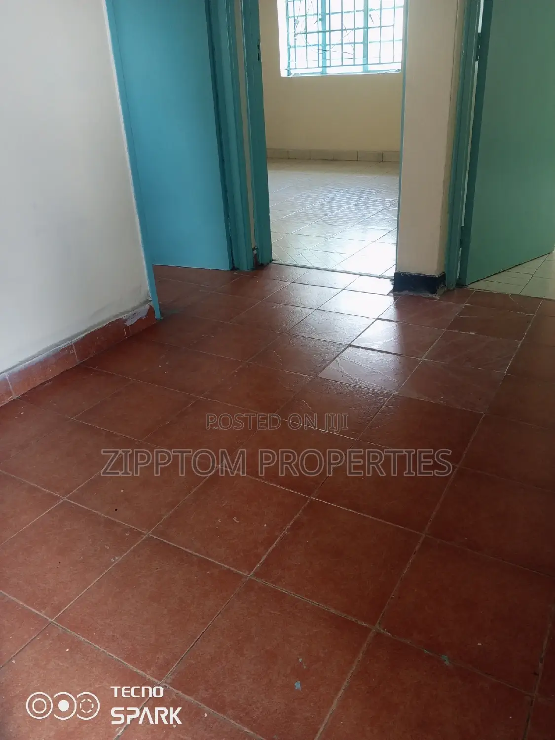 Sleek One-Bedroom Office Apartment - Ideal for Work and Living in Nairobi West