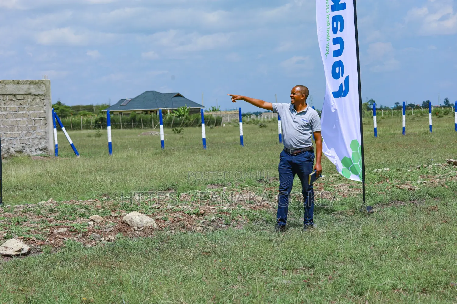 Corner Plots for Sale ^Ma in Kamakis