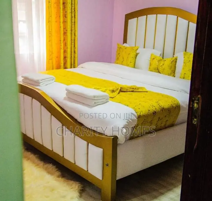 South B Cozy 1-Bedroom Vacation Rental in South B