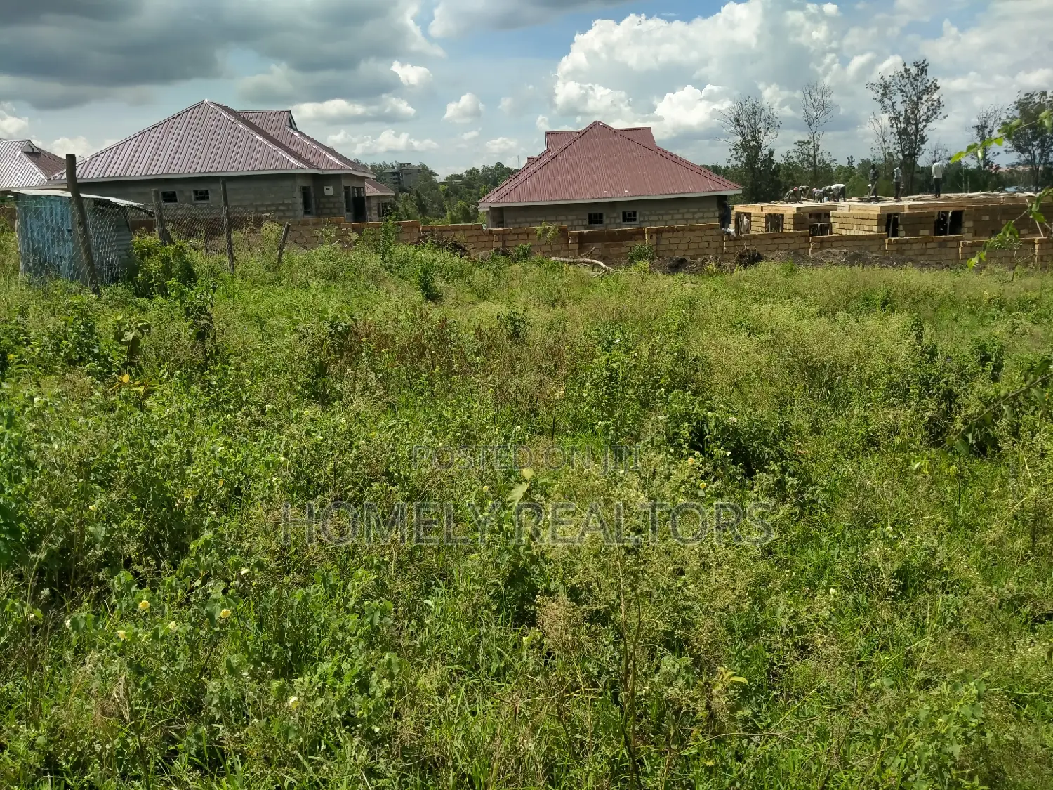 8 Acre Plot in Kahuho, Kiserian: Prime Location in Gated Estate in Kiserian