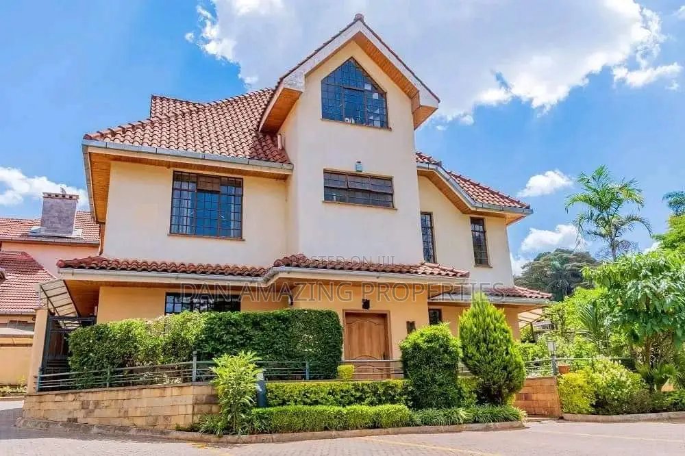 Spectacular 6-Bedroom Villa in Prestigious Plus Dsq, Lavington - For Sale Today! in Lavington