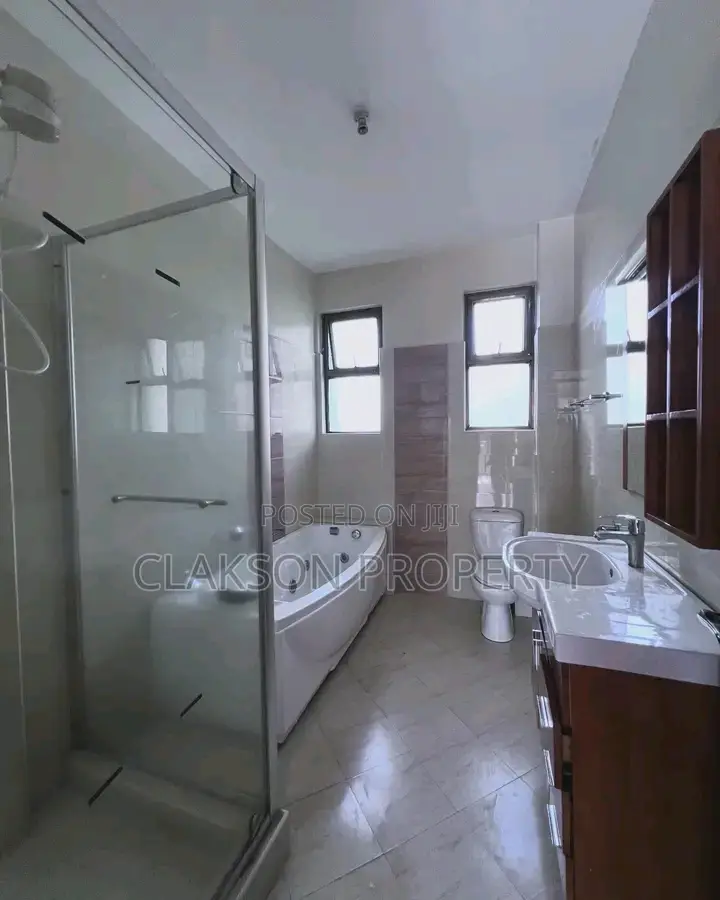 Lavington Apartment: 3-Bedroom, Modern & Fully Furnished in Lavington