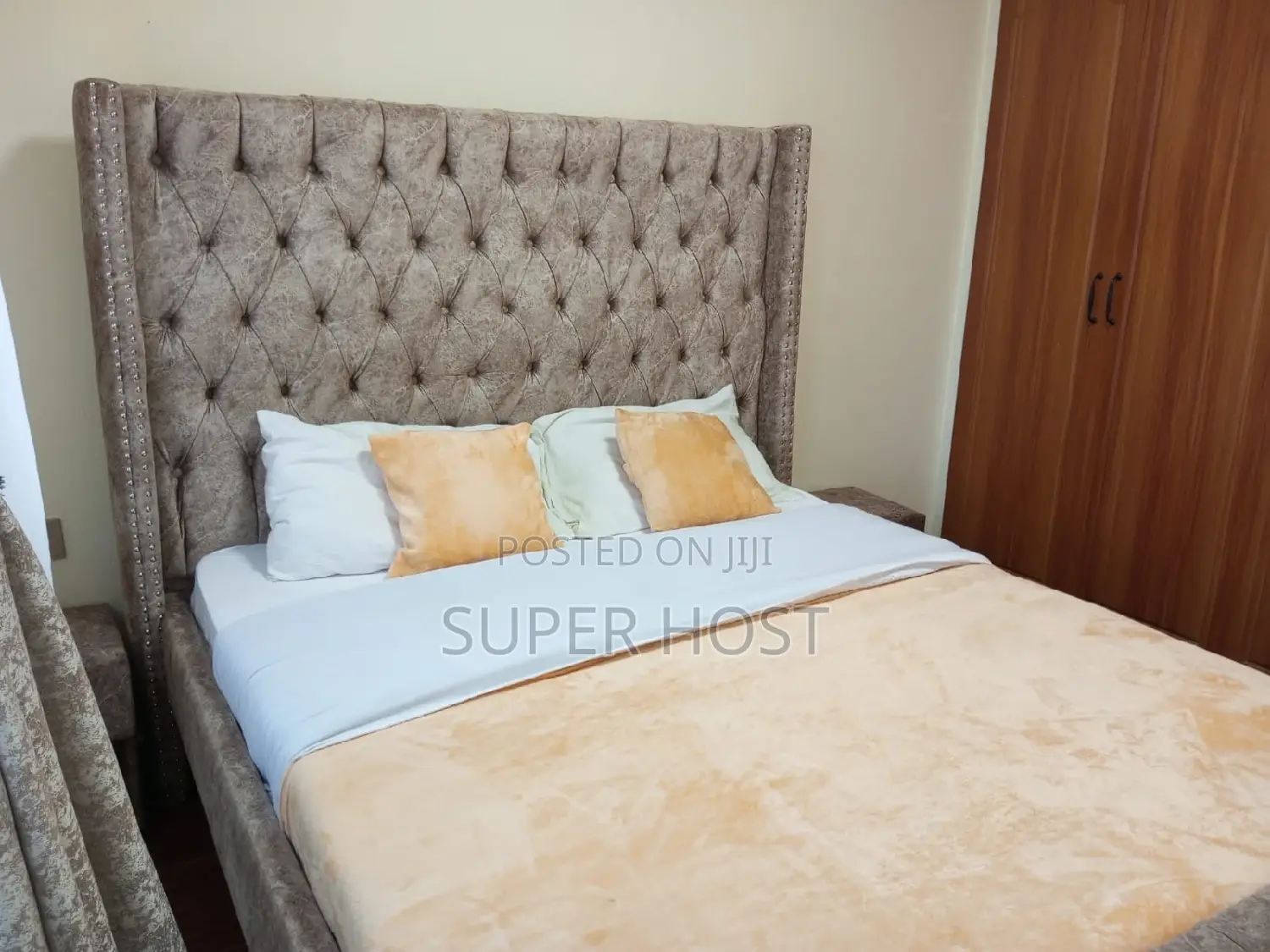 Queen's Home - South B's Stylish One-Bedroom Airbnb in South B