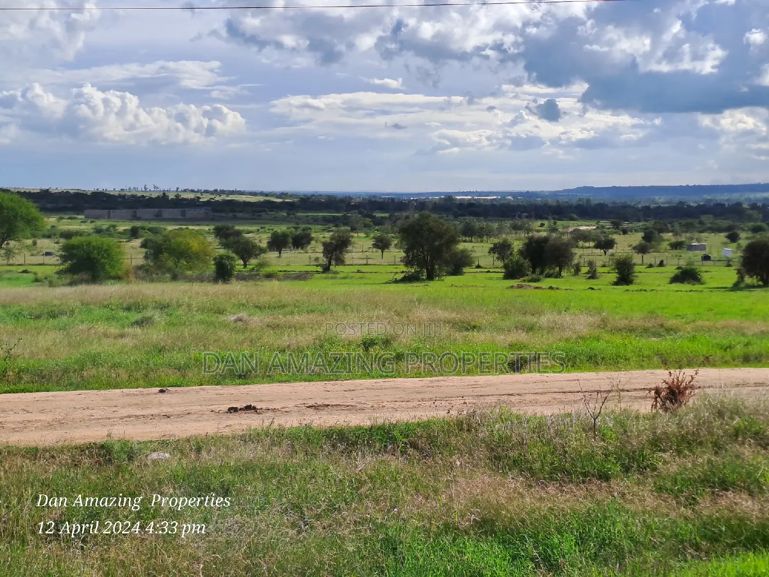 Spacious 50x100 Plot for Sale in Mutonguni Kinanie - Ideal Investment Opportunity! in Kinanie