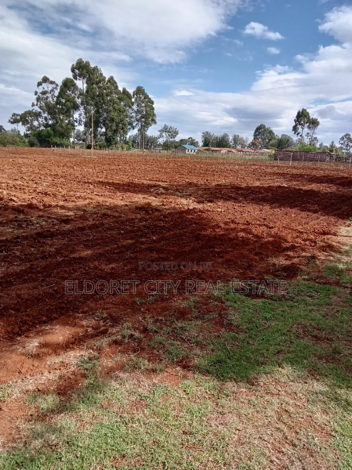 One Acre Kaplelach With Title in Kapsuswa