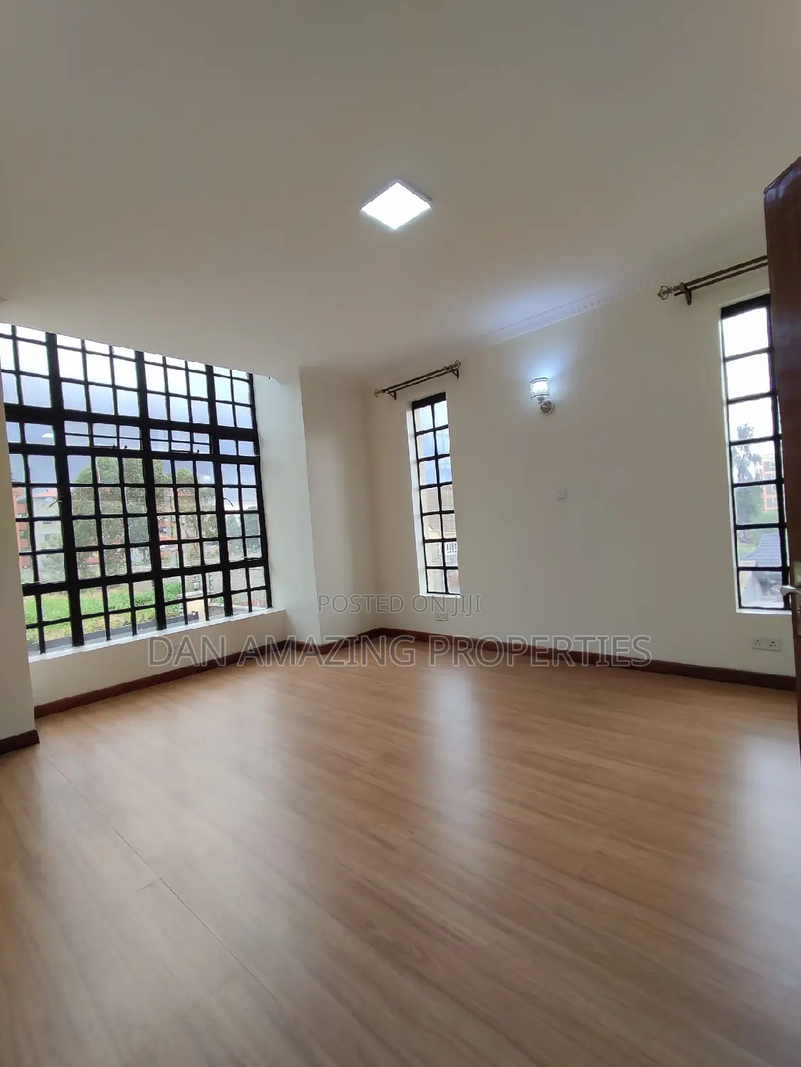 Spacious 4-bedroom Townhouse/Terrace in Kiambaa with DSQ available for purchase in Zambezi/Sigona
