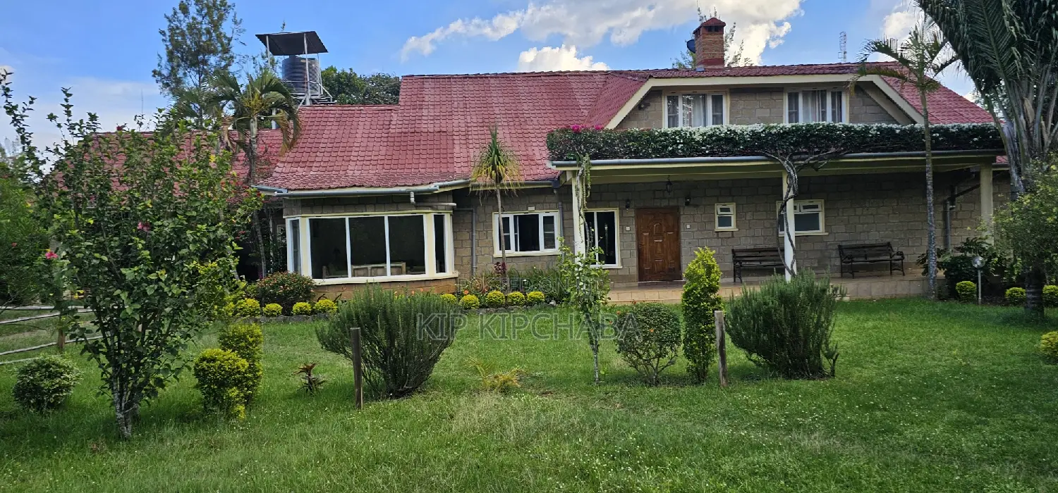 Maisonette in Prime Location: 5-Bedroom Property in Eldoret CBD for Sale in Eldoret CBD