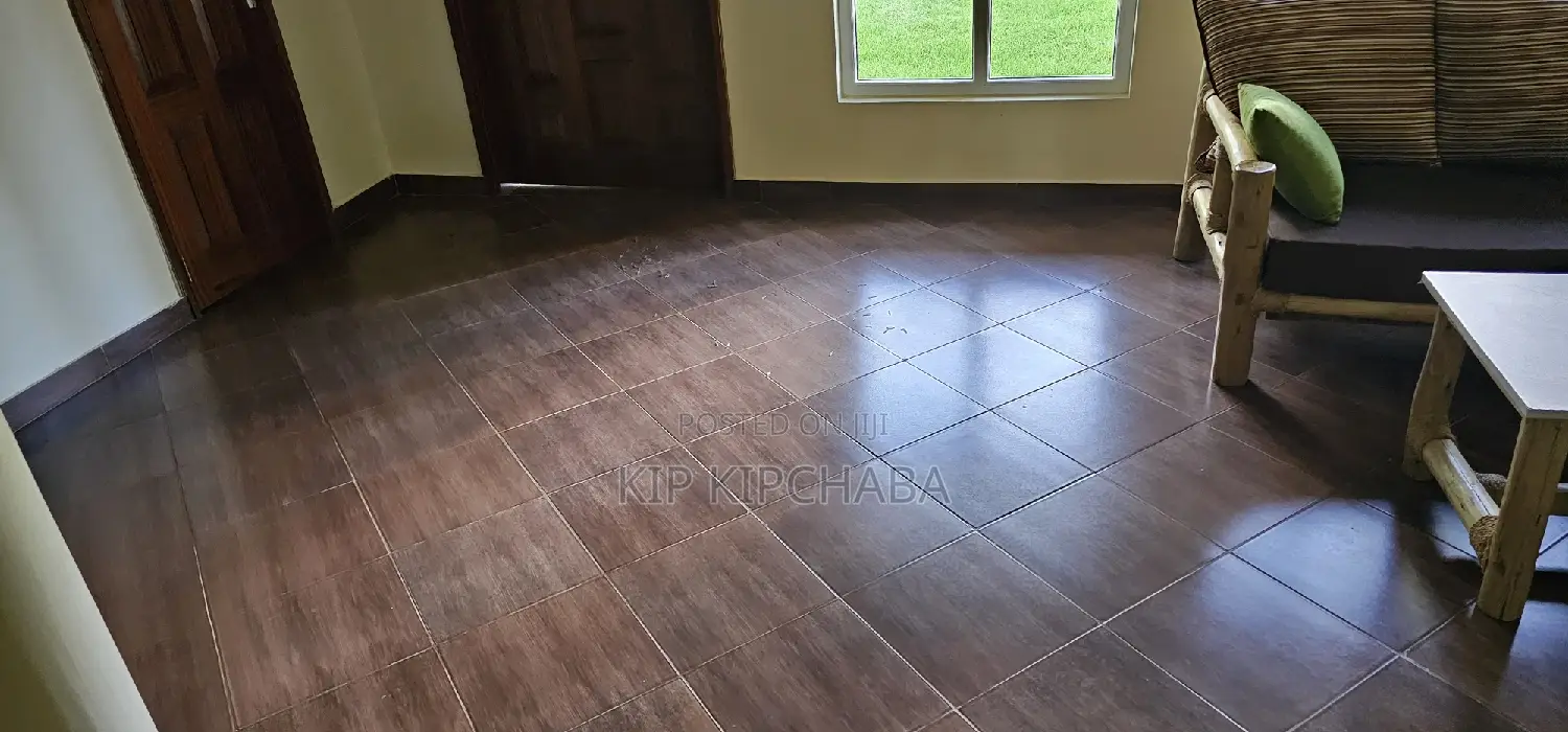 Maisonette in Prime Location: 5-Bedroom Property in Eldoret CBD for Sale in Eldoret CBD