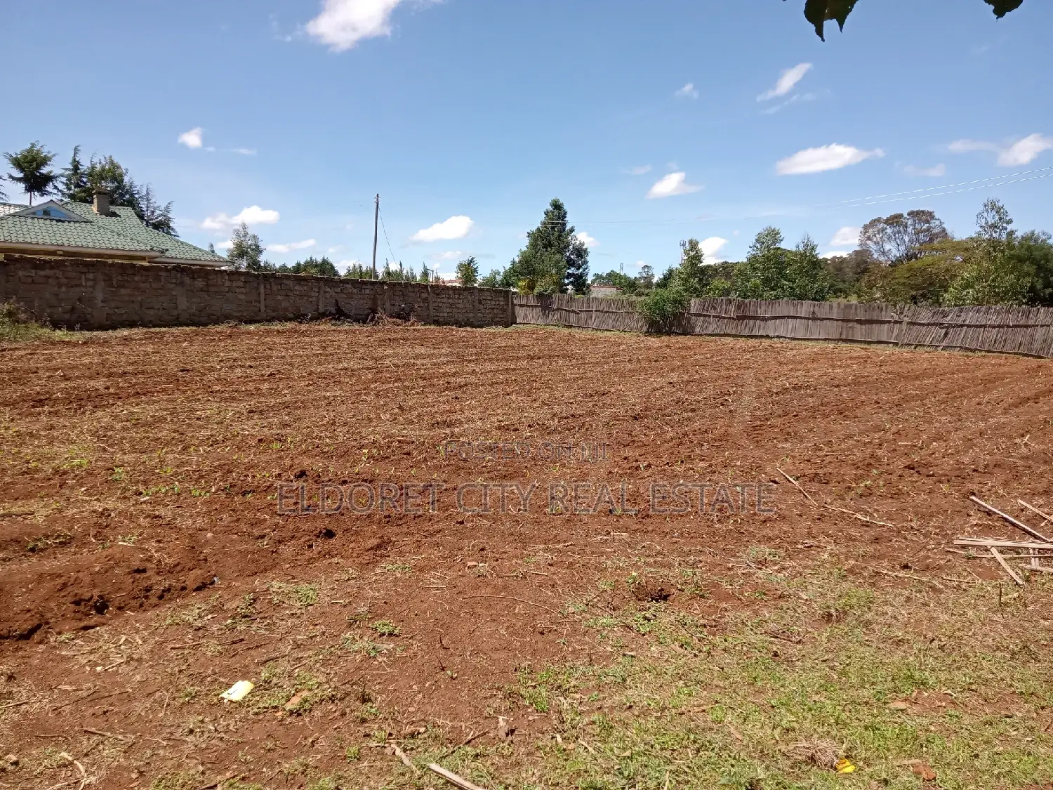 1/4 Plot Ilula 500m From Tarmac in Kapsuswa