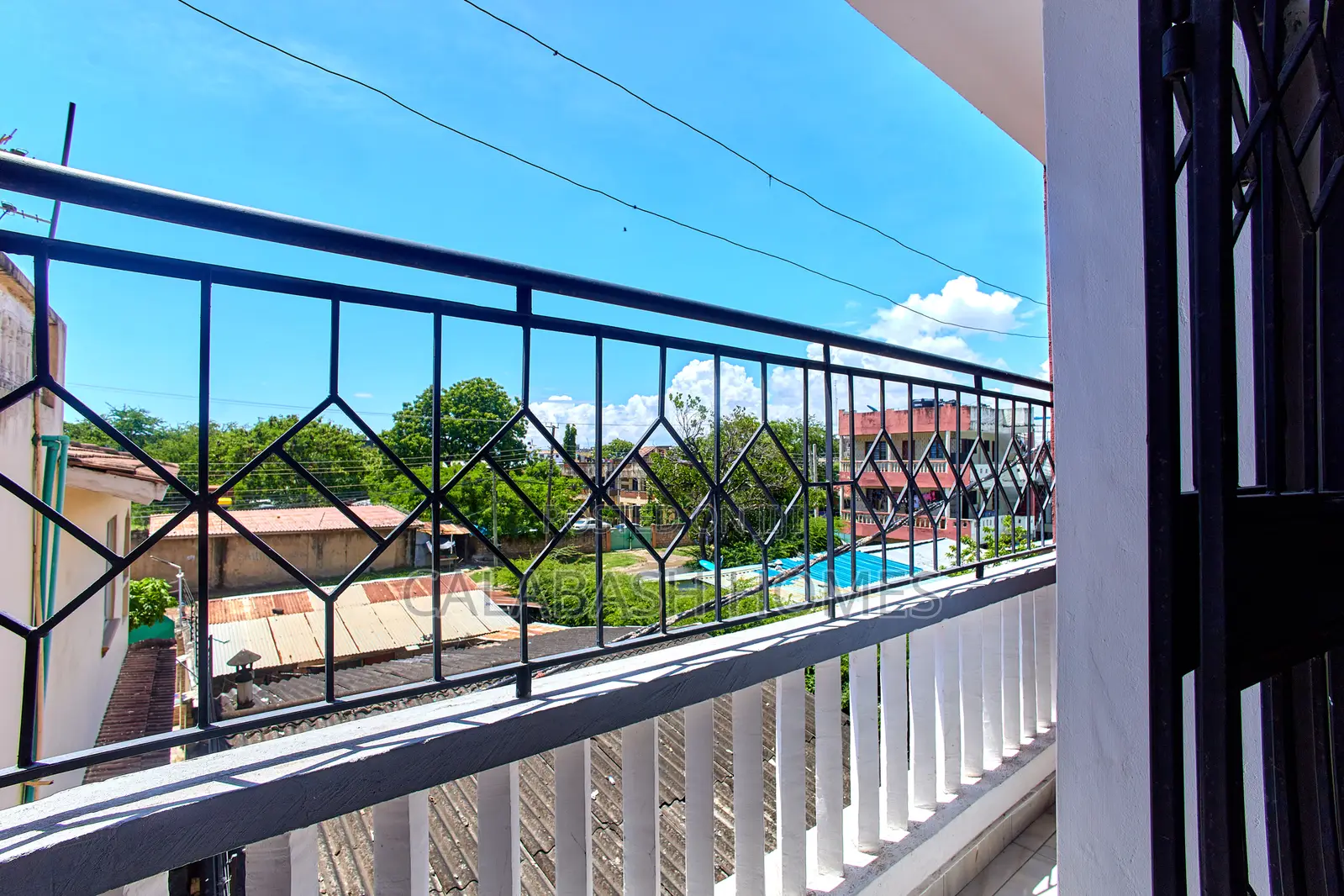 Vok, Mombasa: Airbnb near Nyali Road, Close to Naivas in Bombolulu