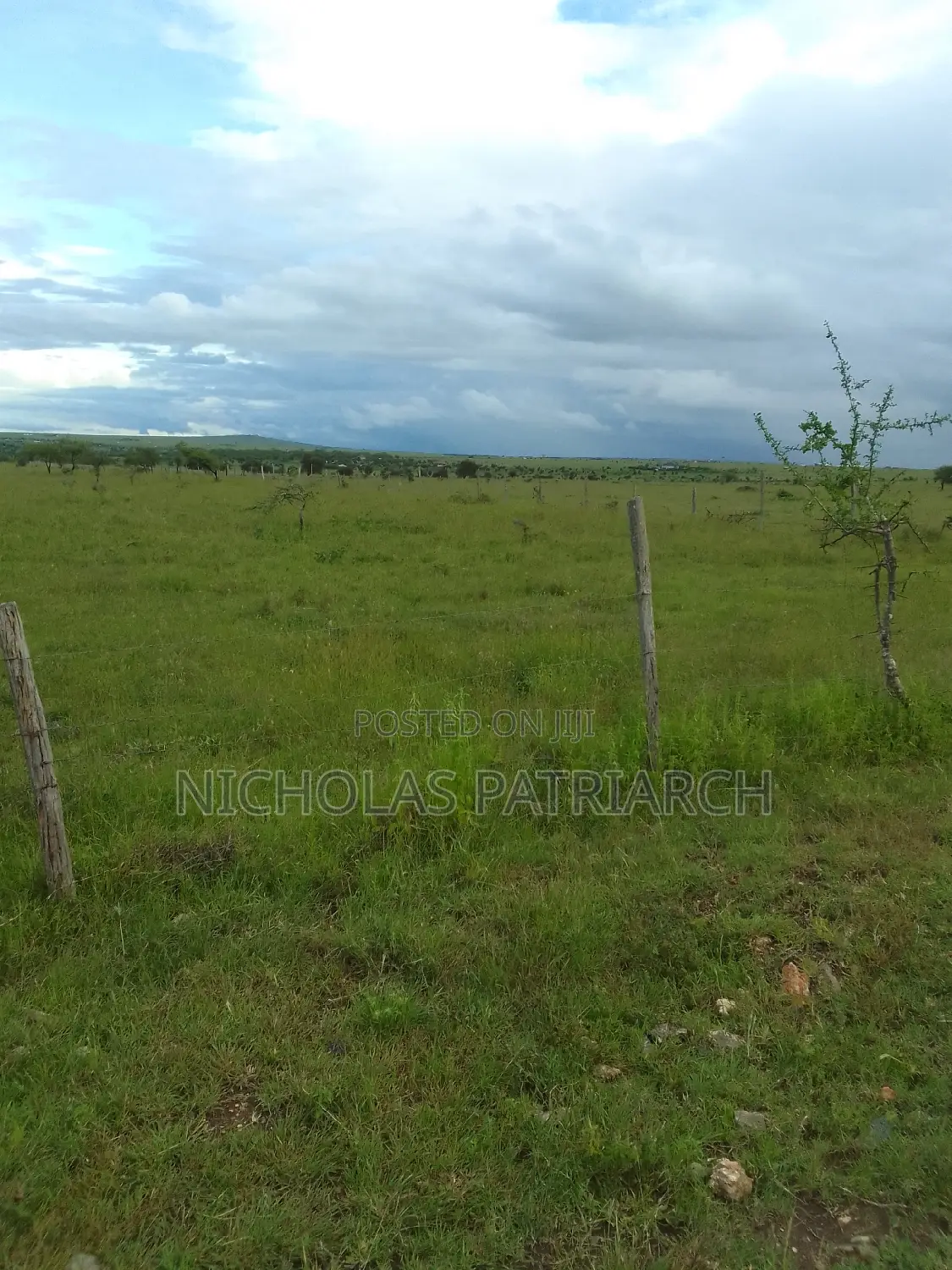 1 Acres Machakos Kithini Touching Tarmac at 13m in Junction