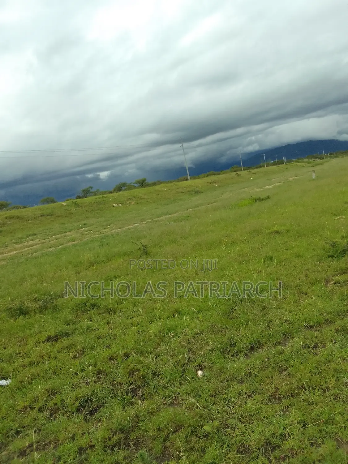 1 Acres Machakos Kithini Touching Tarmac at 13m in Junction