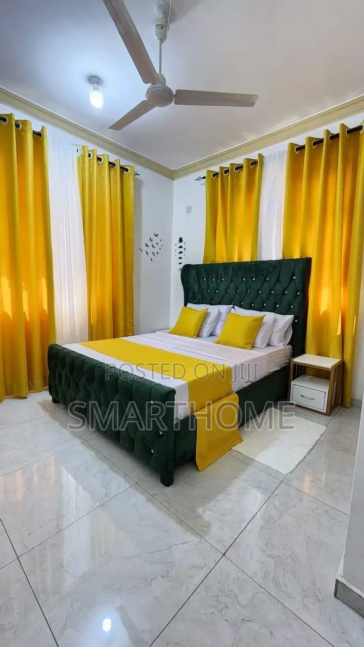 South B Accommodation: Spacious & Stylish Airbnb in South B
