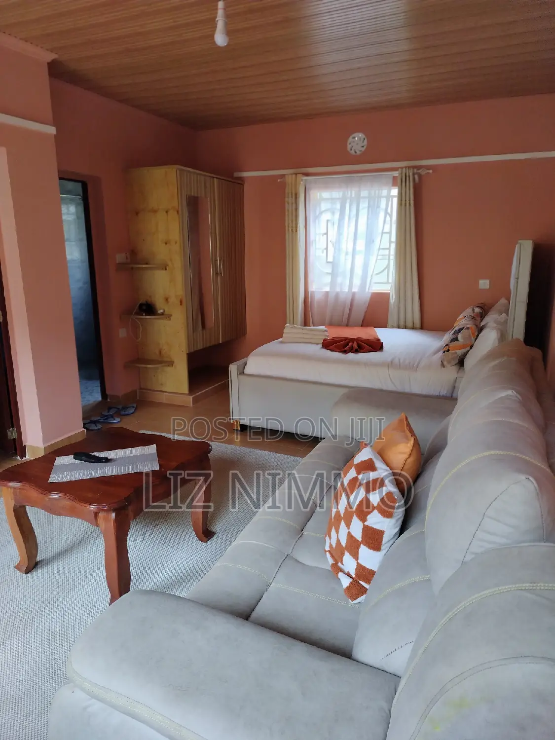 Elegant Naivasha Airbnb - Discover Your Hideaway in Biashara