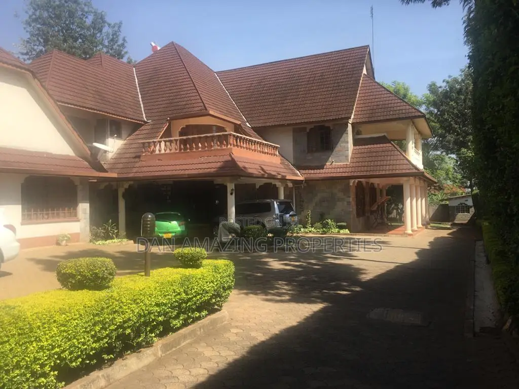 Spacious 7-bedroom Maisonette in Parkside, Muthaiga North for Sale - 1/2 Acre Land in Muthaiga North