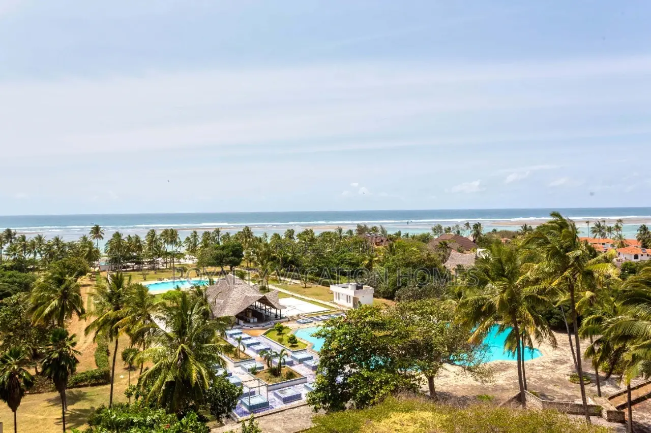 Beachfront 2-Bedroom Apartment in Diani - Affordable Paradise Retreat in Ukunda