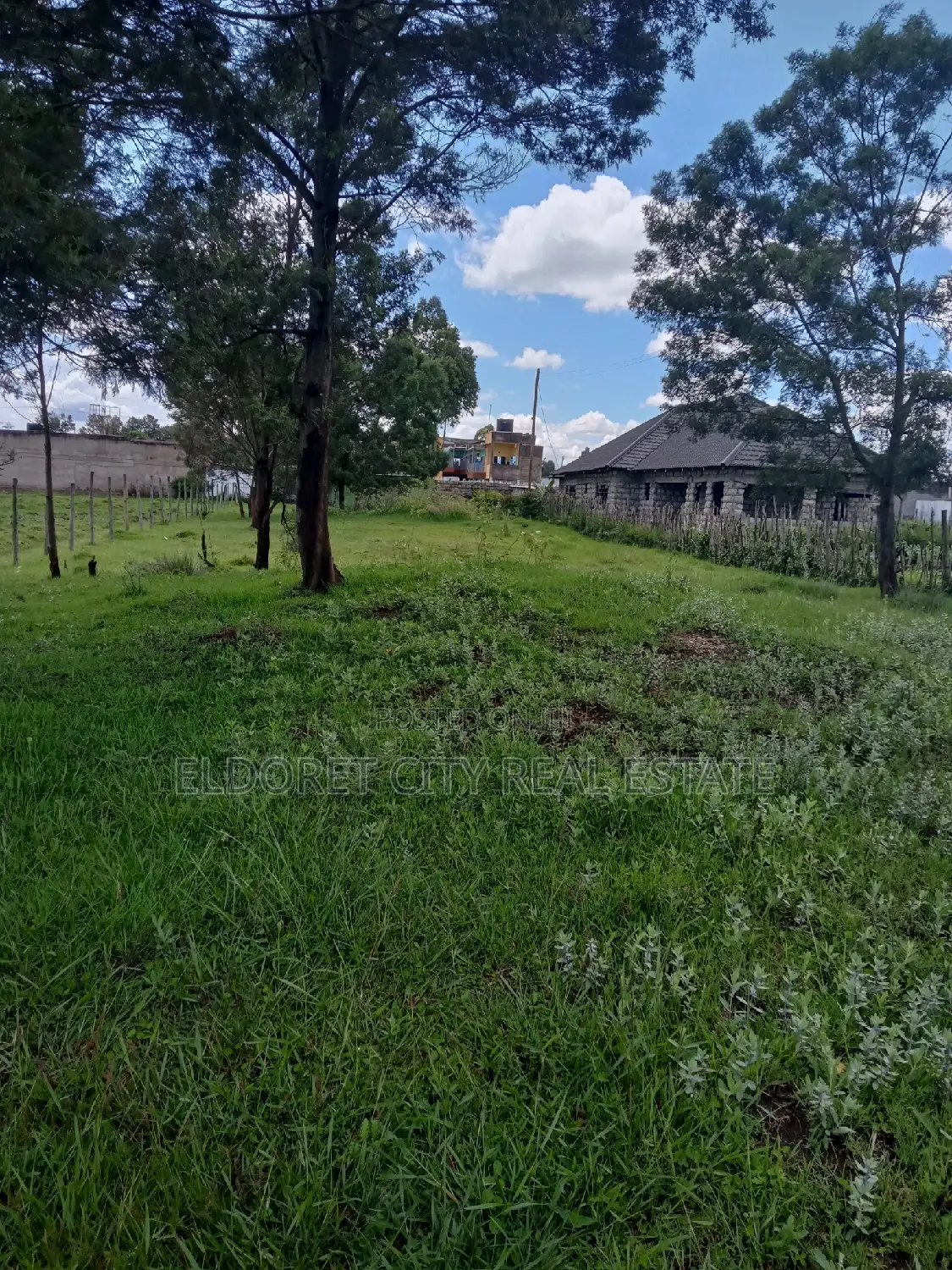 1/4 Plot Annex Rolyton With Title 200metres From Tarmac in Kapsuswa