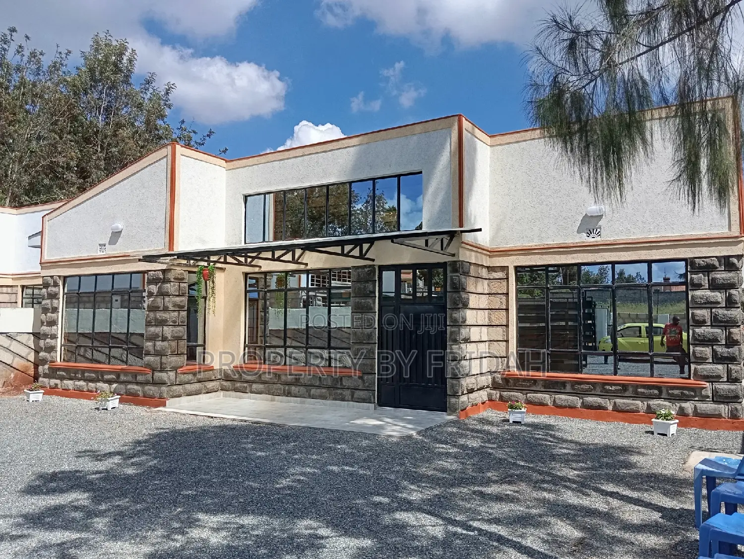 4 Bedroom Bungalow - Ol Keri Real Estate Listing in Ol Keri