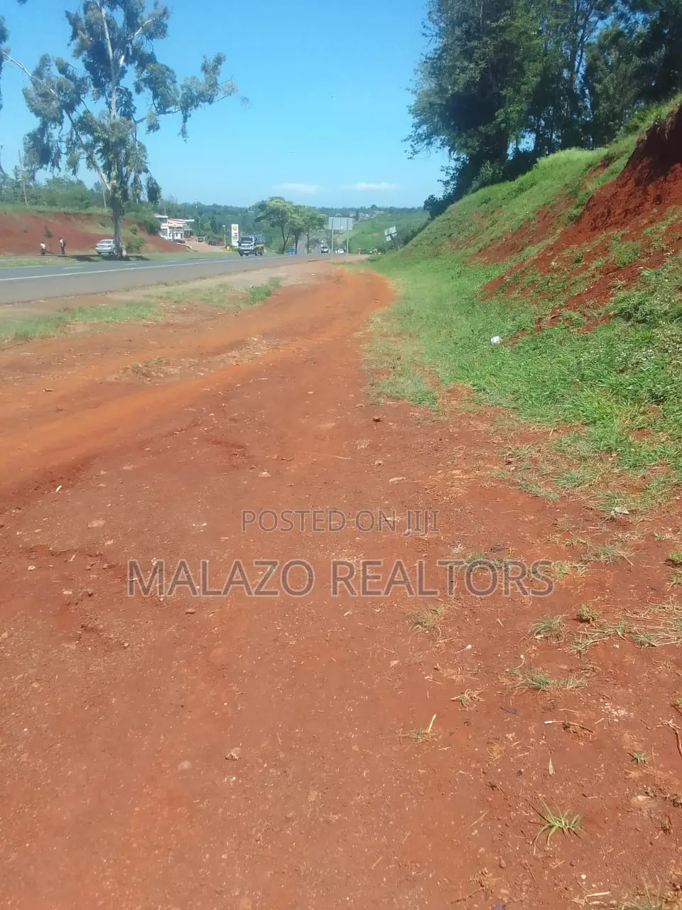 1-Acre Tarmac Plot for Sale in Kenol Muranga - Seize the Opportunity in Gatanga
