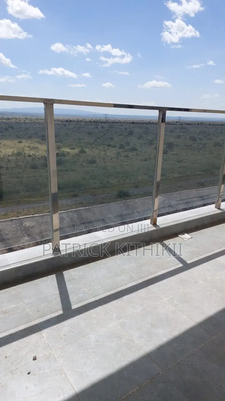 Apple Tree's Hotel 67 Area: Charming 3-Bedroom Apartment for Sale in Hotel 67 Area