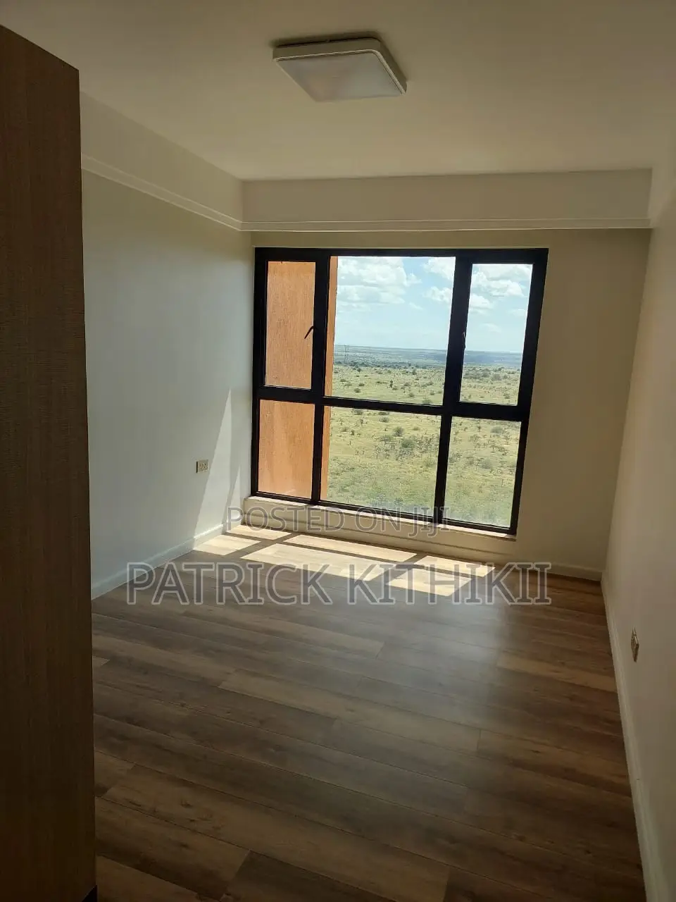 Apple Tree's Hotel 67 Area: Charming 3-Bedroom Apartment for Sale in Hotel 67 Area