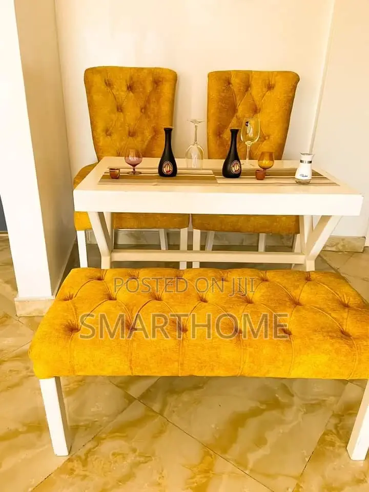 South B Sanasana One-Bedroom Living Space for Rent in South B