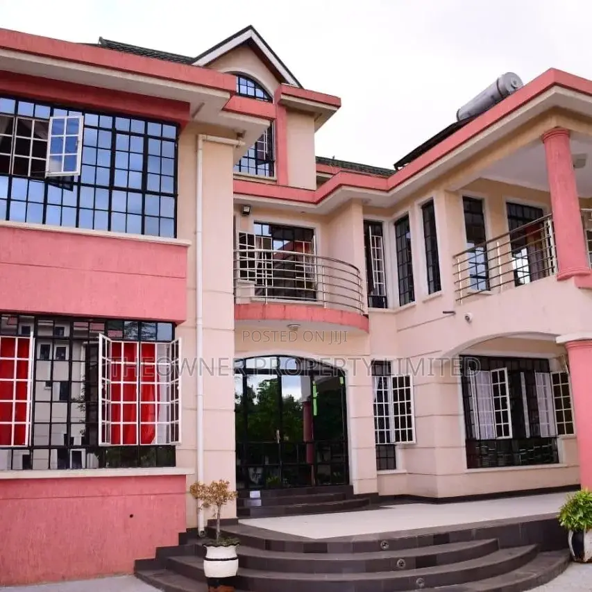 Spacious 5-Bedroom Maisonette in Thome Estate Available for Purchase in Thome