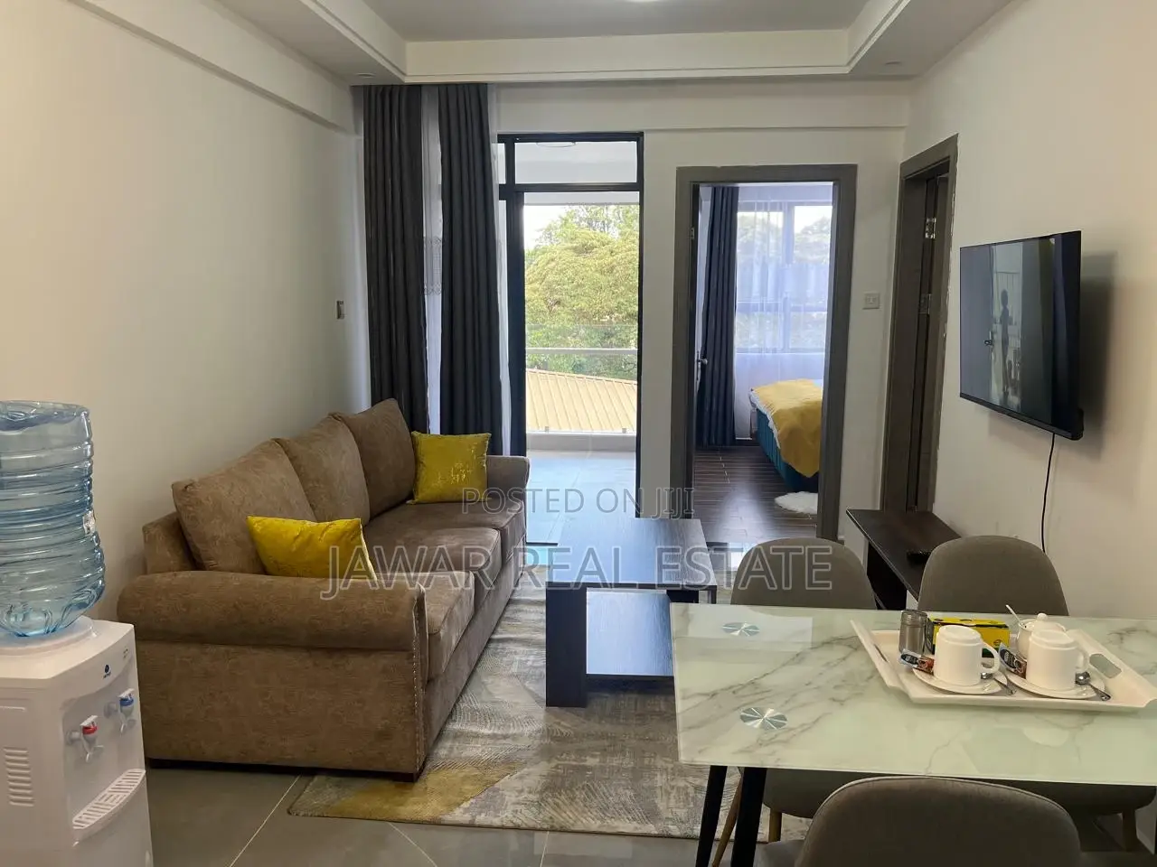 Valley Arcade Lavingtone Quickmart Airbnb Accommodation in Lavington
