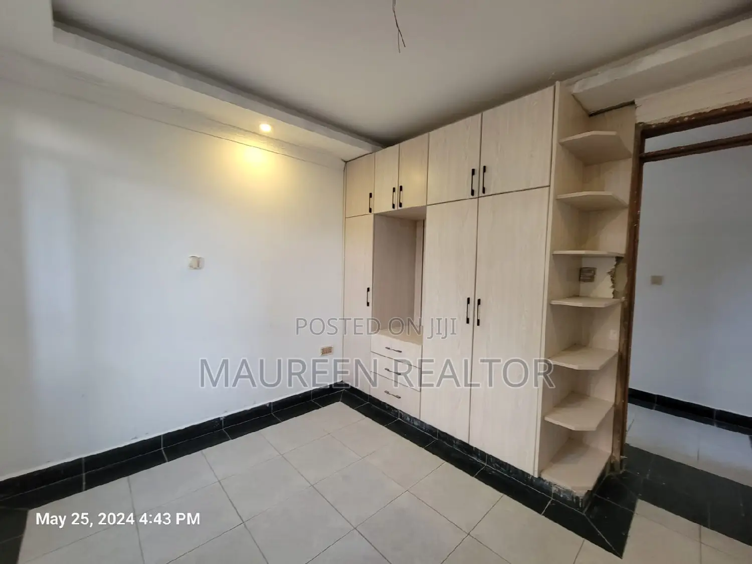 Spacious 7-bedroom Maisonette on Kenyatta Road, Theta for sale in Kenyatta Road / Theta 