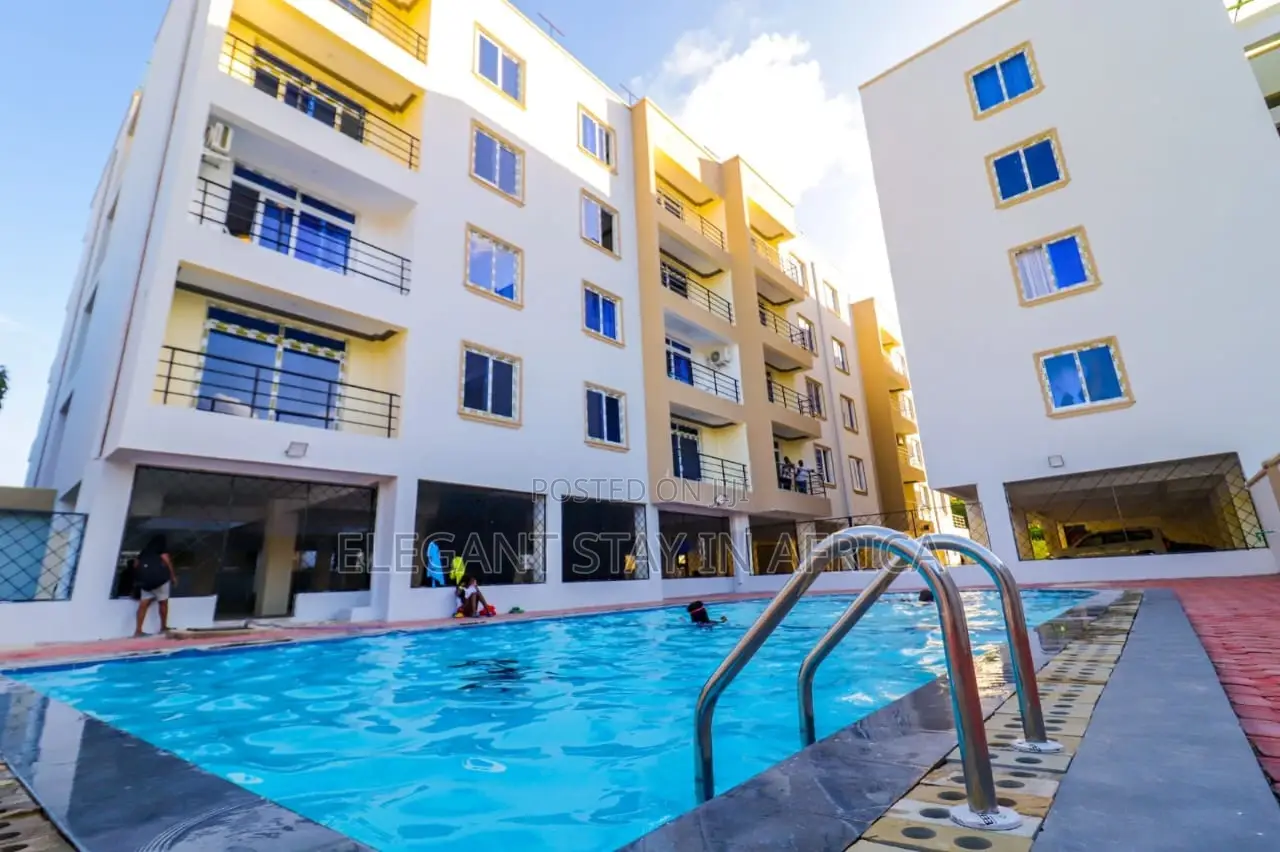 Nyali 3-Bedroom Airbnb with Pool - Affordable Daily Stay in Nyali