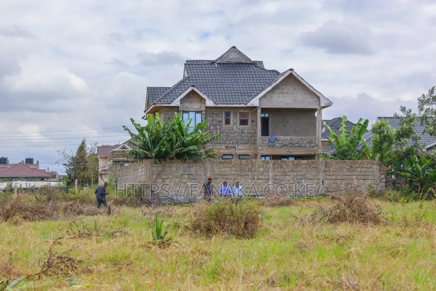 Katani Plots in a Gated Community in Katani