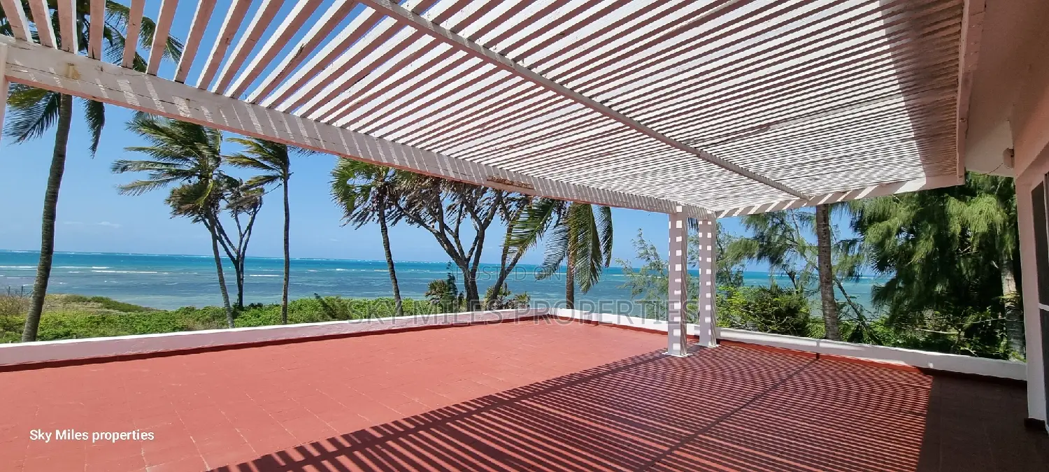 Billionaire, Malindi: 4-Bedroom Villa - Luxury Furnished Home for Sale in Malindi
