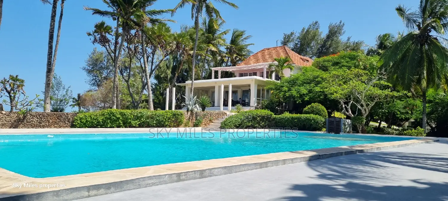 Billionaire, Malindi: 4-Bedroom Villa - Luxury Furnished Home for Sale in Malindi