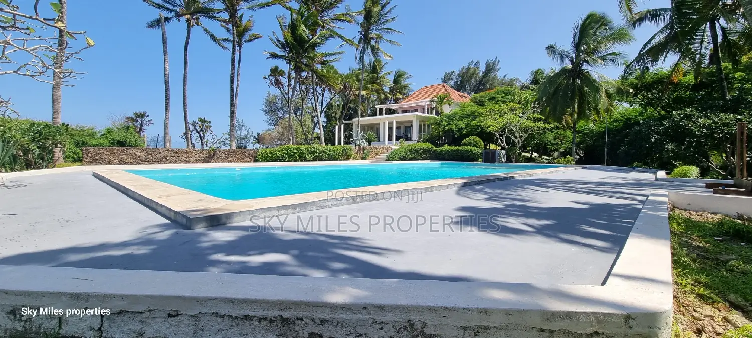 Billionaire, Malindi: 4-Bedroom Villa - Luxury Furnished Home for Sale in Malindi