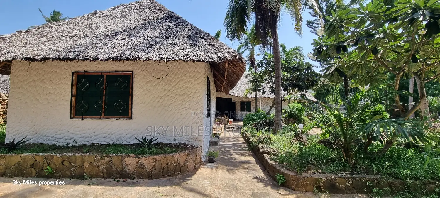 3-Bedroom Villa in Exclusive La-Marina, Mtwapa on Sale in Mtwapa