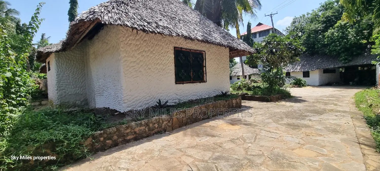 3-Bedroom Villa in Exclusive La-Marina, Mtwapa on Sale in Mtwapa