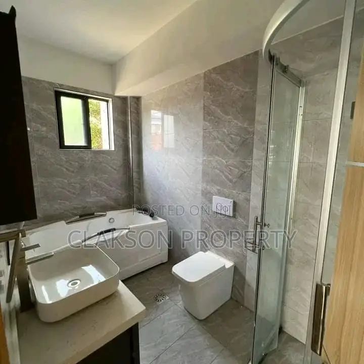 Comfortable 3-Bedroom Flat in Sought-After Kileleshwa Neighborhood in Kileleshwa
