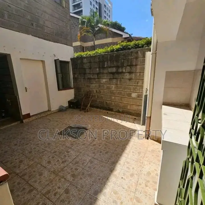 Lavington's 5-Bedroom Townhouse: A Home with Character in Lavington